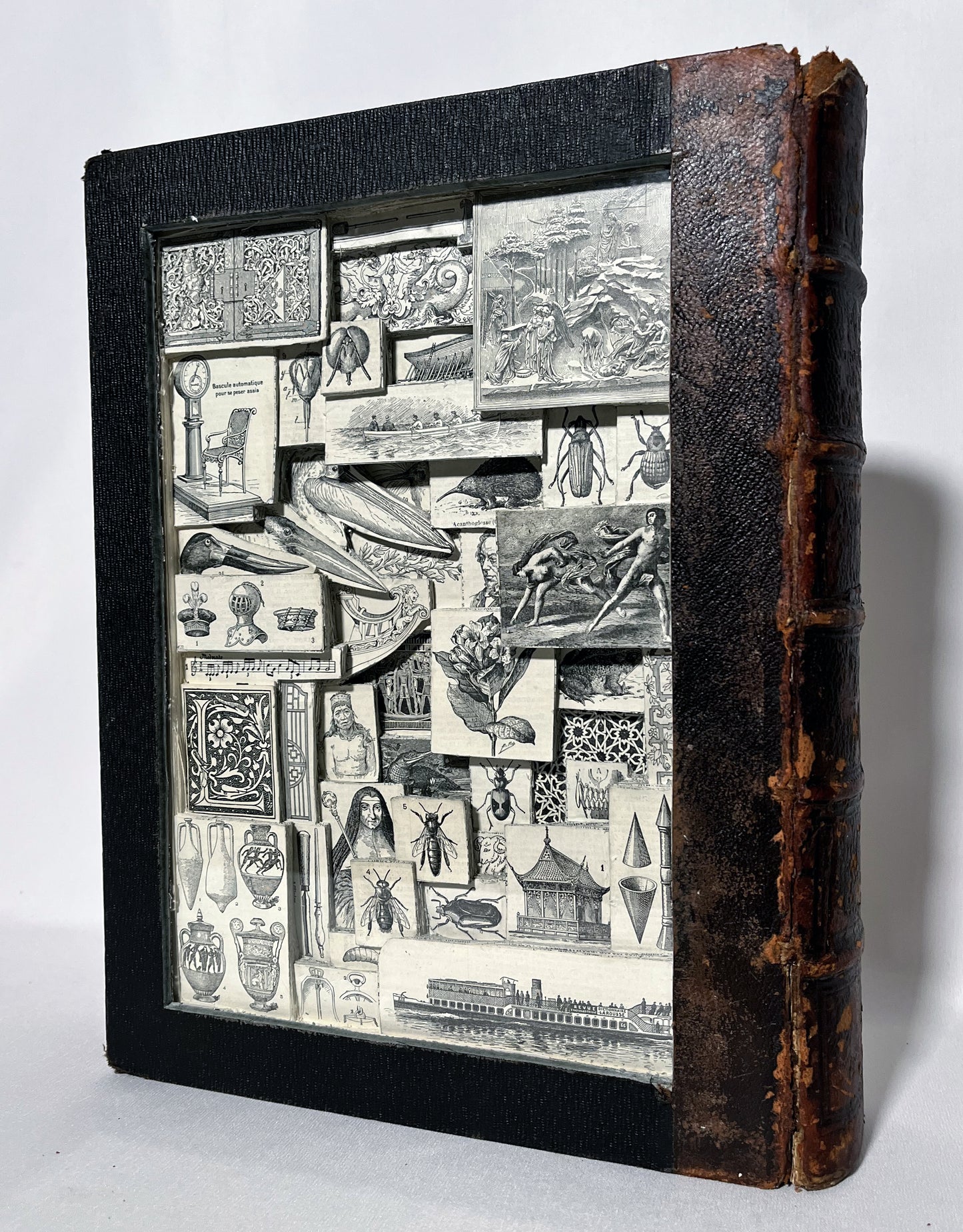 Every Pictures Says a Thousand Words. Super Large Dictionary Book Carving