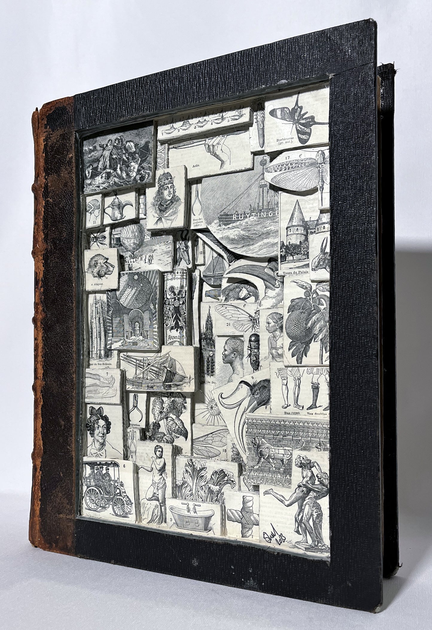 Every Pictures Says a Thousand Words. Super Large Dictionary Book Carving